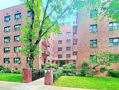 61 White Oak St #2H New Rochelle, NY 10801