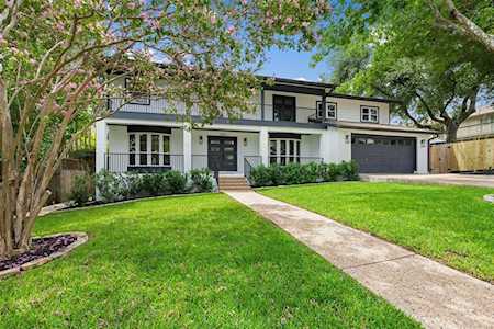 1202 Arronimink CIR Austin, TX 78746
