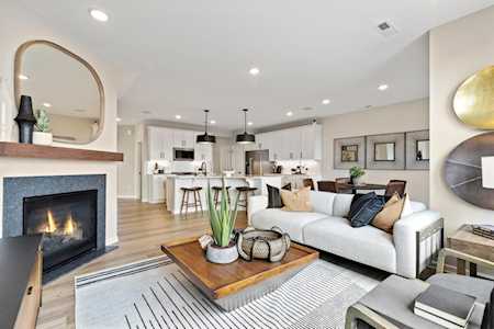 2573 Paddock Path Shakopee, MN 55379