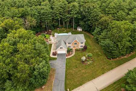 5 Weymouth Ln Coventry, RI 02816