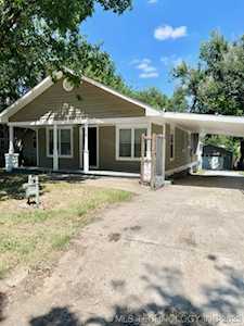 1013 N Florence Place Tulsa, OK 74110