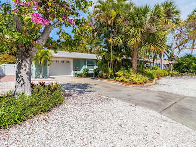 506 69th St Holmes Beach, FL 34217