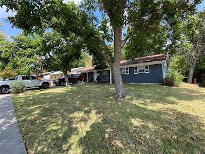 202 N Bowser Road Richardson, TX 75081