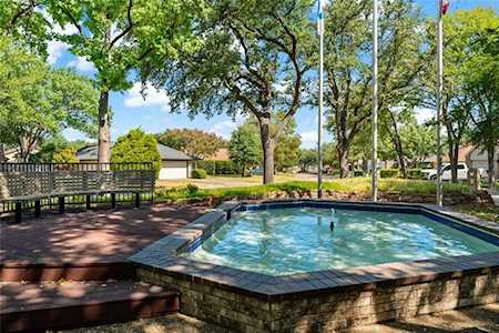 4021 Winter Park Lane Addison, TX 75001