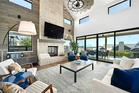 302 Hidden Beacon BND Austin, TX 78738