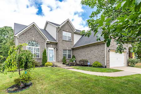 2784 Red Leaf Dr Lexington, KY 40509