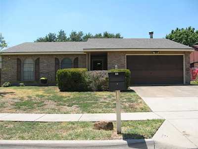 6313 Yarmouth Avenue North Richland Hills, TX 76182