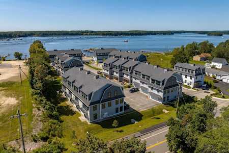 12 Little Bay Dr Dover, NH 03820