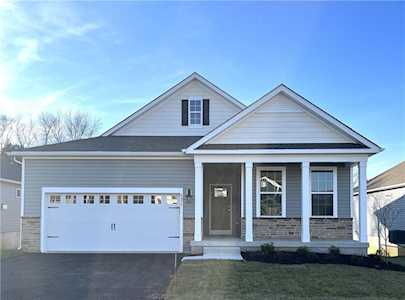 8055 Troxell Ct Breinigsville, PA 18031