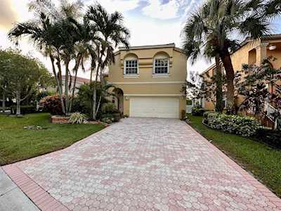 4867 NW 115th Avenue Coral Springs, FL 33076
