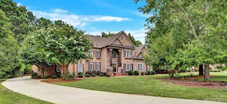 9200 Skipaway Dr Waxhaw, NC 28173