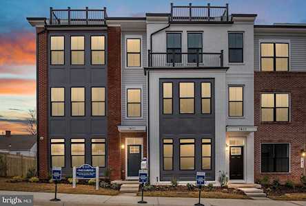 7448 Rocky Creek Terrace Annandale, VA 22003