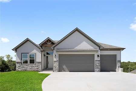 31433 W 85th Terrace De Soto, KS 66018