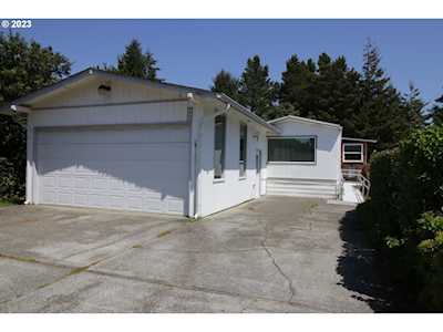 1600 Rhododendron DR #228 Florence, OR 97439