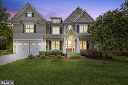7606 Geranium St Bethesda, MD 20817