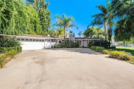 5920 Hillview Park Ave Valley Glen, CA 91401