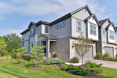 3S498 Lambe Ln Warrenville, IL 60563