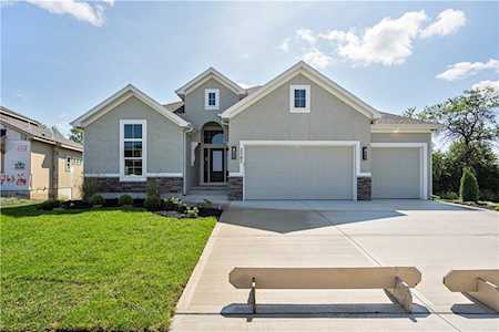 2767 SW 12th Terrace Lee's Summit, MO 64081