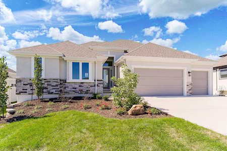 17400 Oakshire St Overland Park, KS 66221