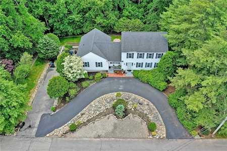 3 Cross St Bristol, RI 02809