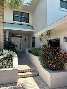 1676 Watermark CIRCLE NE St. Petersburg, FL 33702