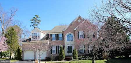 8137 Showcase Ct Pasadena, MD 21122