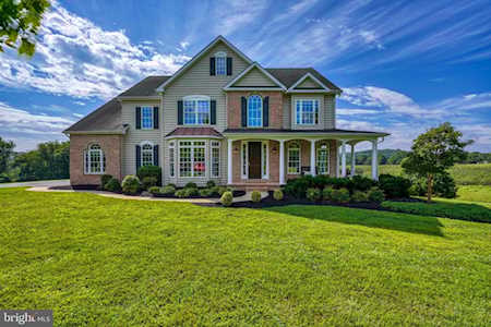 1107 Trestle Dr Jarrettsville, MD 21084
