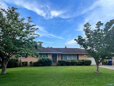1714 NE Rosalie Ridge Drive Huntsville, AL 35811
