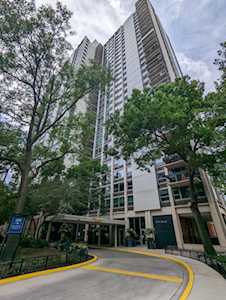 1255 N Sandburg Terrace #405 Chicago, IL 60610