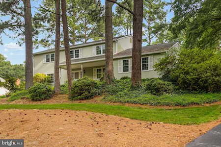 22 Carriage Ln Newark, DE 19711