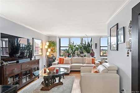 3121 Middletown Rd #12N Bronx, NY 10461