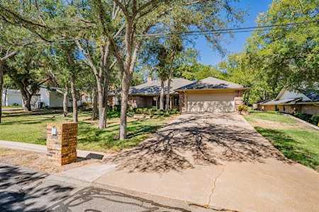 5004 Largo Drive Granbury, TX 76049