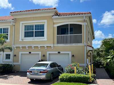 4219 Frontier Ln #105 Osprey, FL 34229