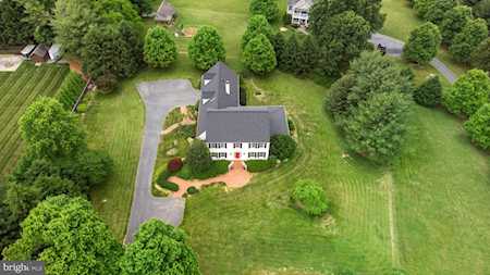 17545 Hardy Rd Mount Airy, MD 21771