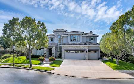 698 Cypress Hills Drive Encinitas, CA 92024