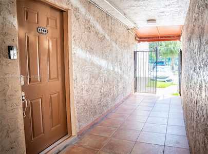 5199 NW 7th St #114 Miami, FL 33126