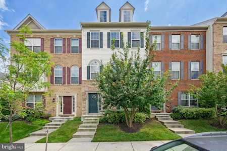 2525 Standifer Place Lanham, MD 20706