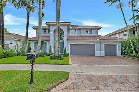 2426 Deer Creek Rd Weston, FL 33327
