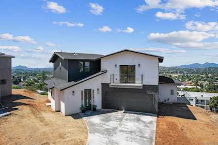 1545 Mount Glen Escondido, CA 92025