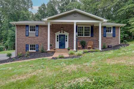 112 Lee Rd Dickson, TN 37055