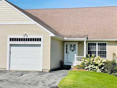 141 Hillside Village Dr #141 West Boylston, MA 01583