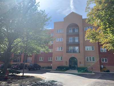 55 S Hale St #405 Palatine, IL 60067