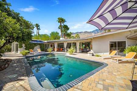 1324 S Driftwood Dr Palm Springs, CA 92264