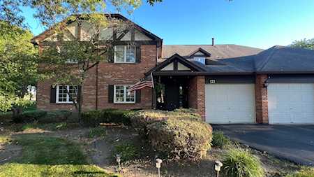 121 Windsor Ln #D Willowbrook, IL 60527