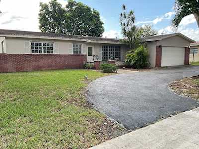 2000 NW 106th Ave Pembroke Pines, FL 33026