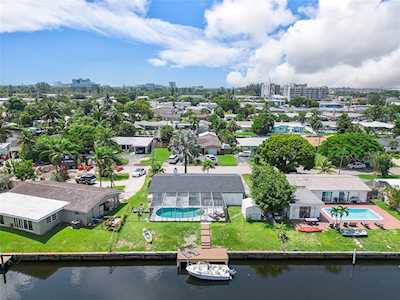 1710 SW 5th Ave Pompano Beach, FL 33060