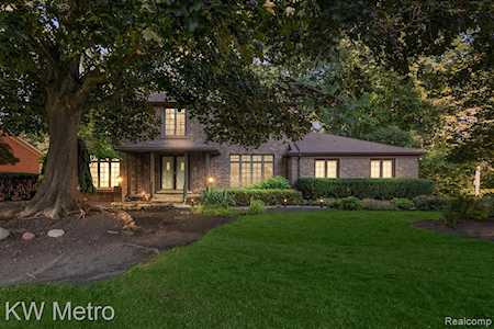 36830 Turtle Creek Farmington Hills, MI 48331