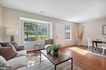 14315 Chapel Cove Ct Laurel, MD 20707