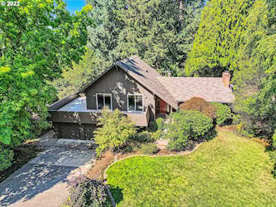 5125 SW Richenberg CT Portland, OR 97239