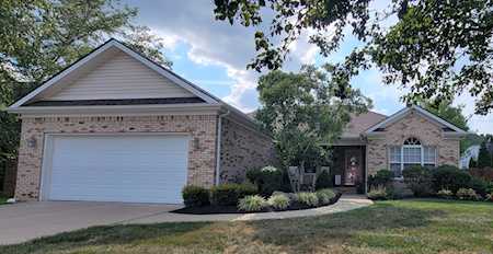 321 Lebeau Dr Nicholasville, KY 40356